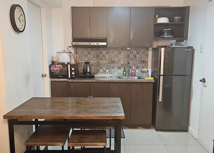 Apartment Casa Rosa1 2br In Bgc 5th Ave Wifi 300 Mbps 5 Pax *