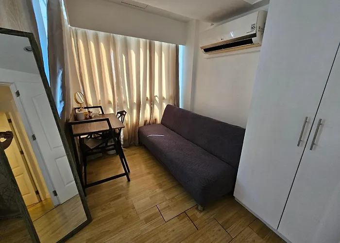 Casa Rosa1 2br In Bgc 5th Ave Wifi 300 Mbps 5 Pax Apartment *