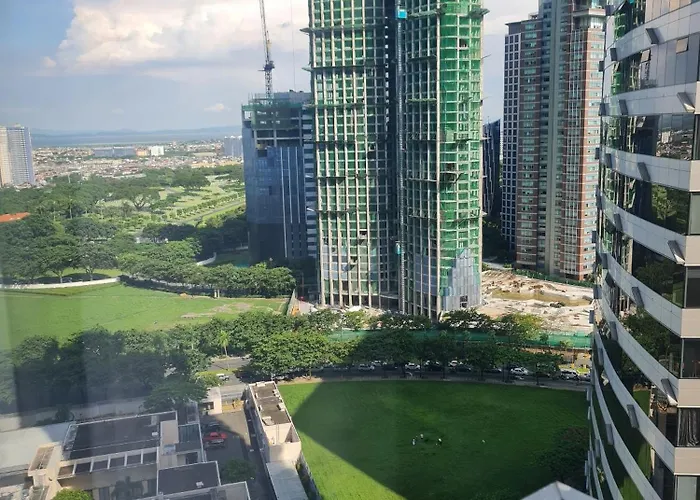 Casa Rosa1 2br In Bgc 5th Ave Wifi 300 Mbps 5 Pax Apartment *