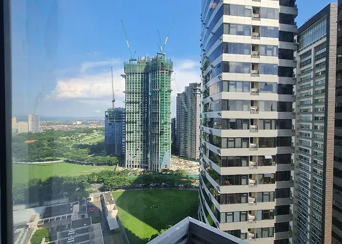 Apartment Casa Rosa1 2br In Bgc 5th Ave Wifi 300 Mbps 5 Pax Manila